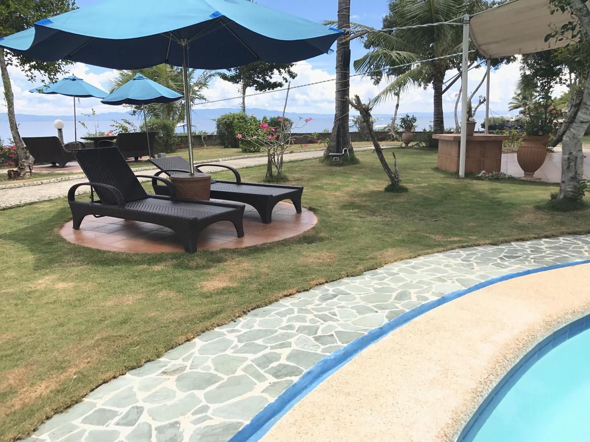 Cabilao Sunset Dive & Beach Resort Loon Екстериор снимка