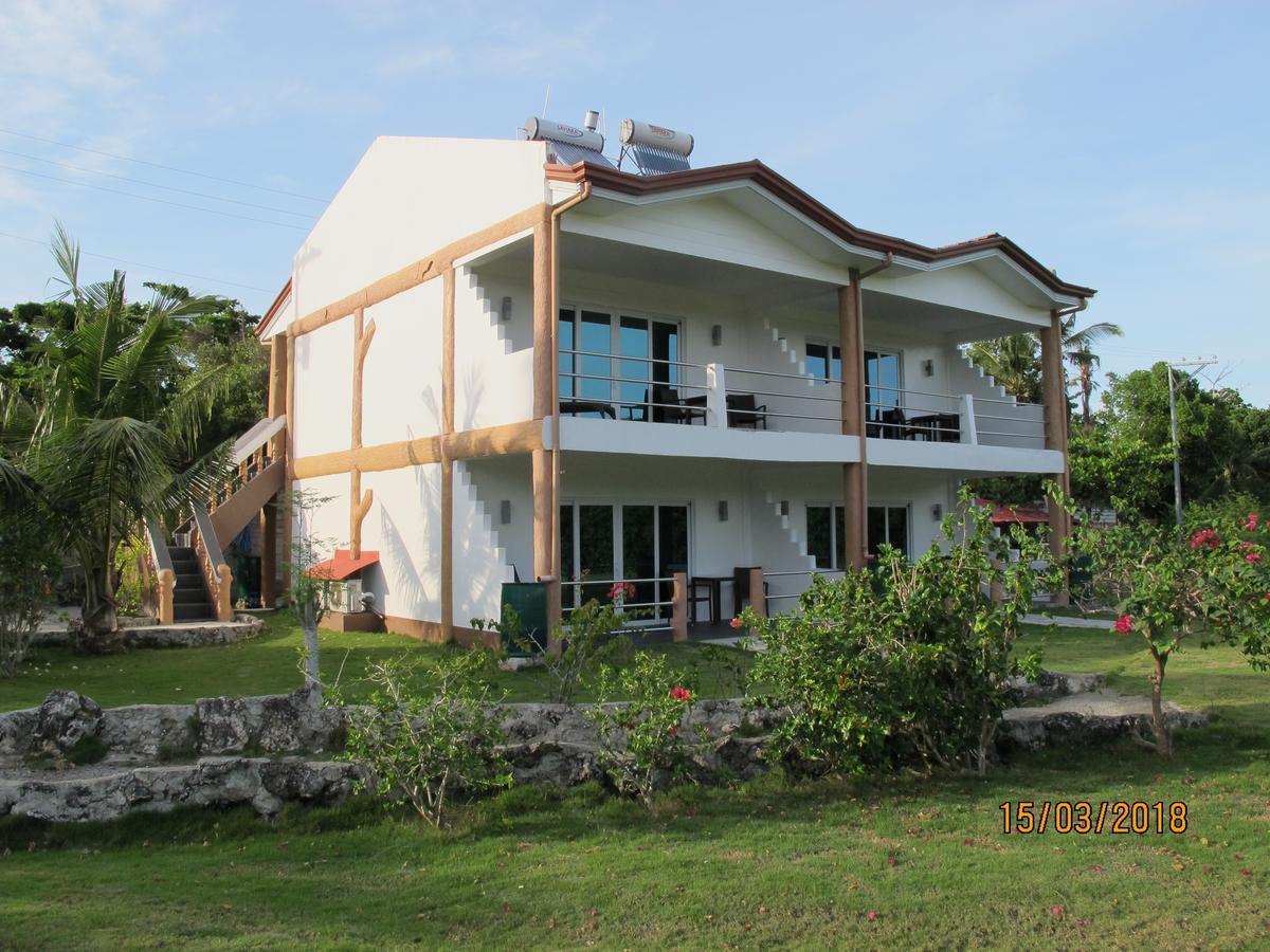 Cabilao Sunset Dive & Beach Resort Loon Екстериор снимка