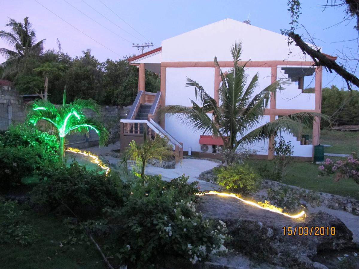 Cabilao Sunset Dive & Beach Resort Loon Екстериор снимка